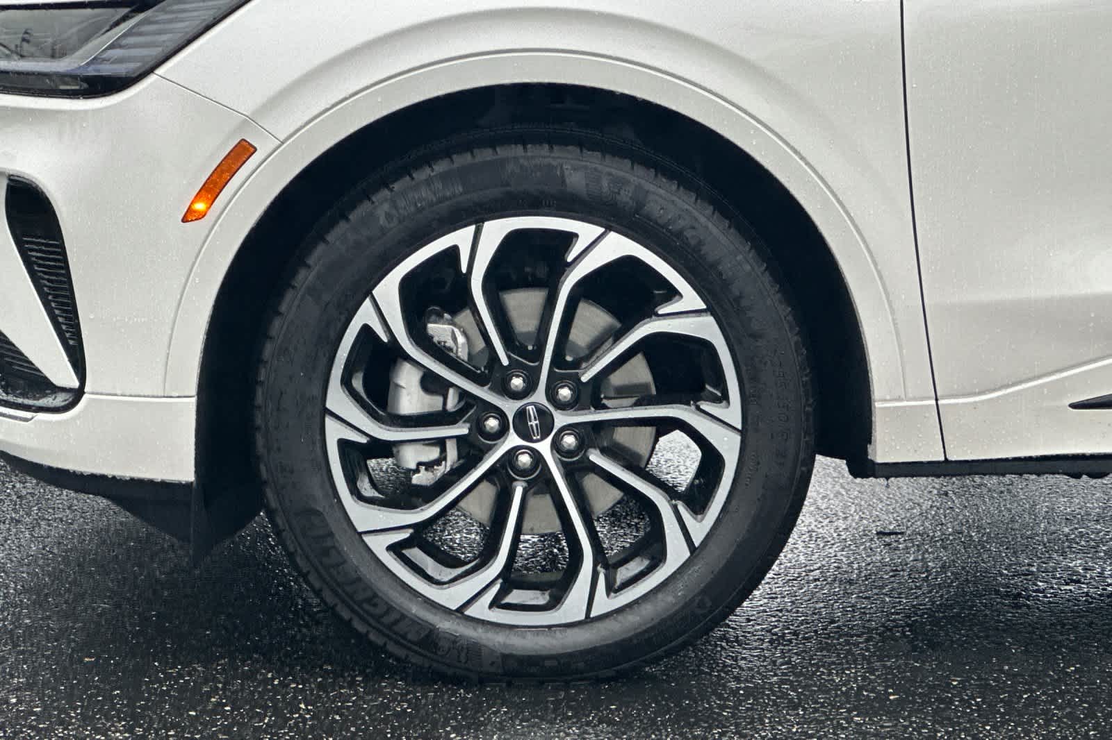 Thumbnail: 2026 Lincoln Nautilus - 25