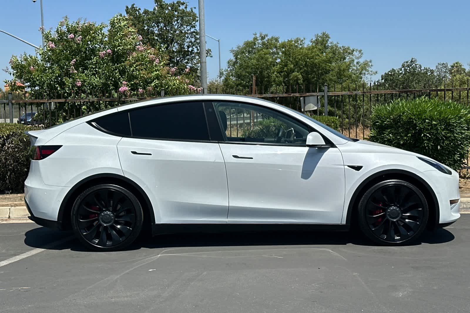 Thumbnail: 2021 Tesla Model Y - 8