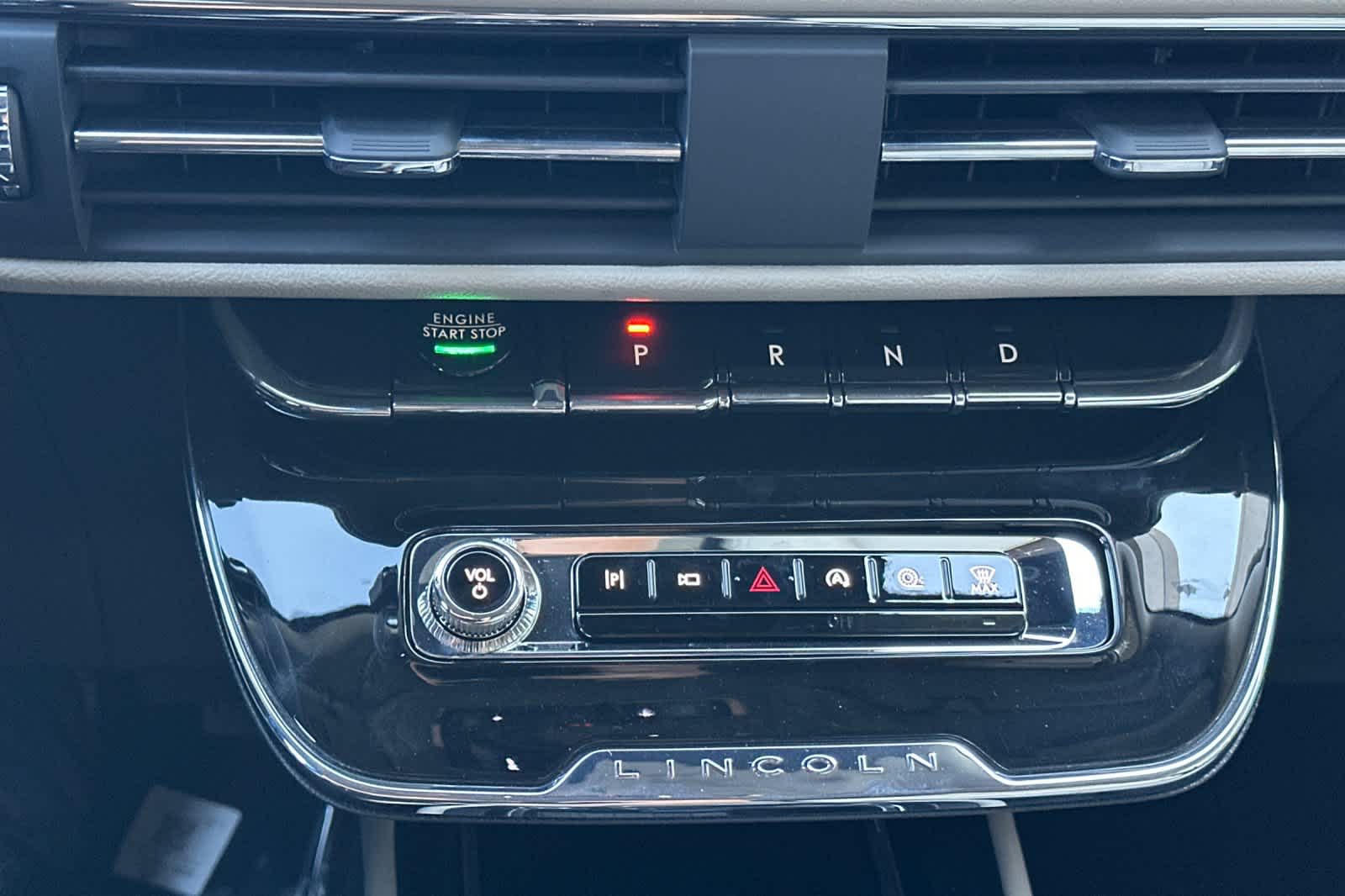 Thumbnail: 2025 Lincoln Corsair - 21