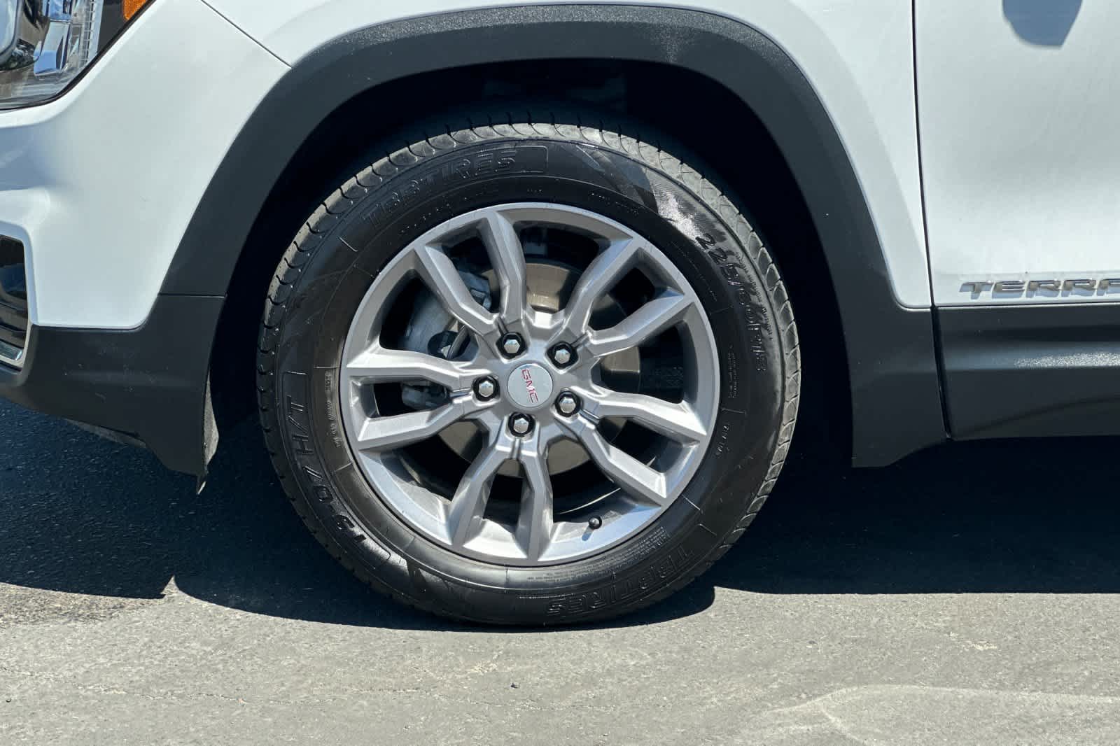 Thumbnail: 2022 GMC Terrain - 26