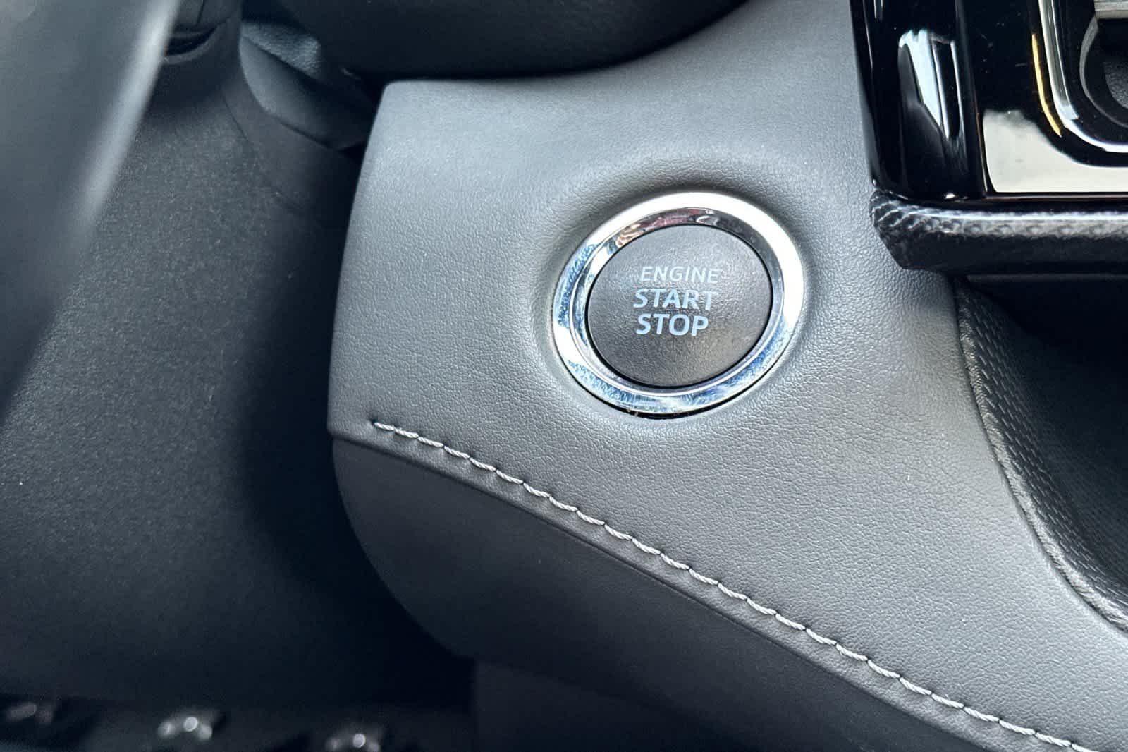 Thumbnail: 2022 Toyota Highlander - 23