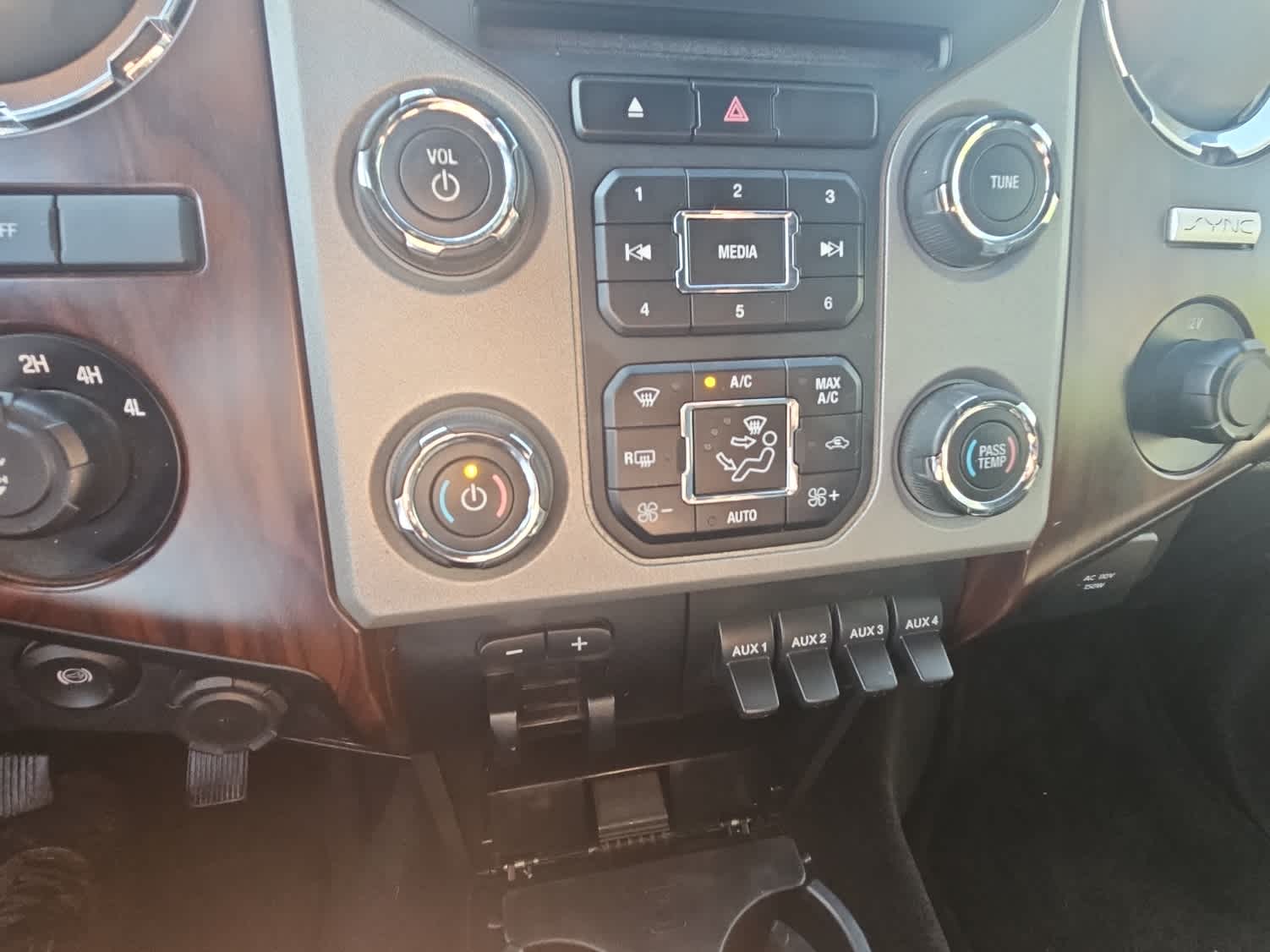 Thumbnail: 2016 Ford F-250 - 17