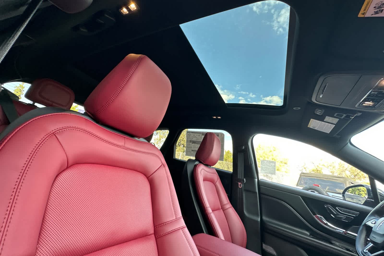 Thumbnail: 2025 Lincoln Corsair - 18