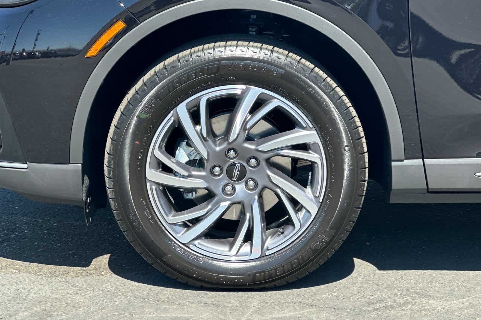 Thumbnail: 2025 Lincoln Corsair - 27