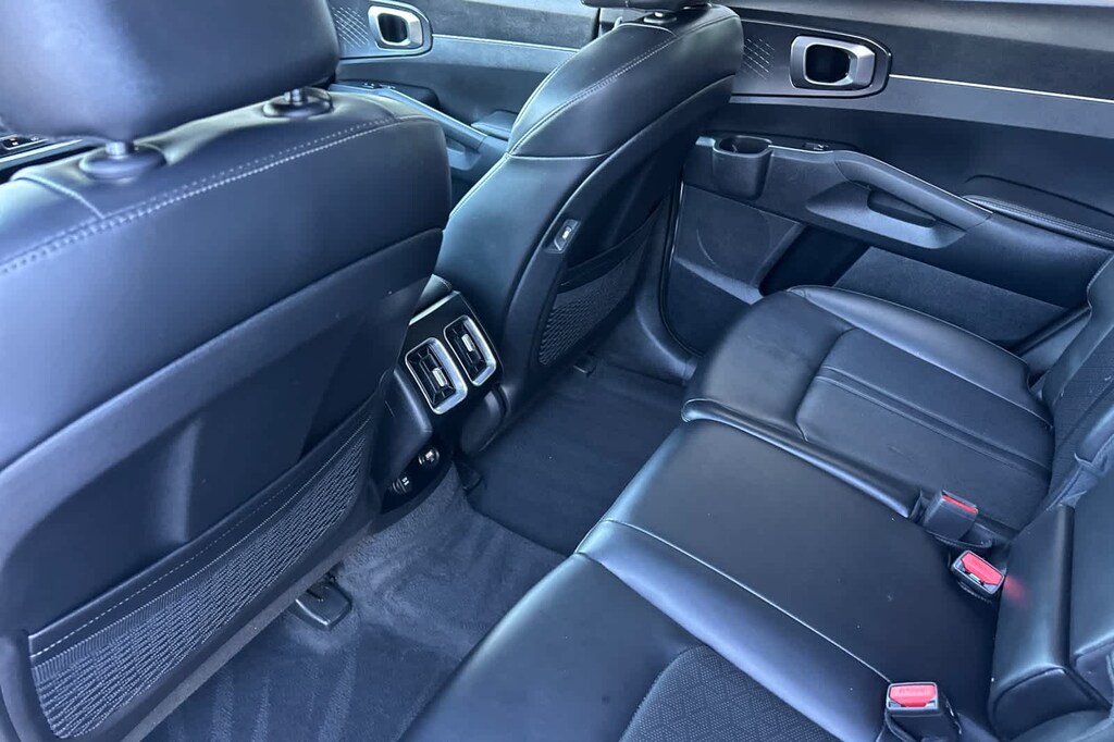 Used 2023 Kia Sorento S SUV