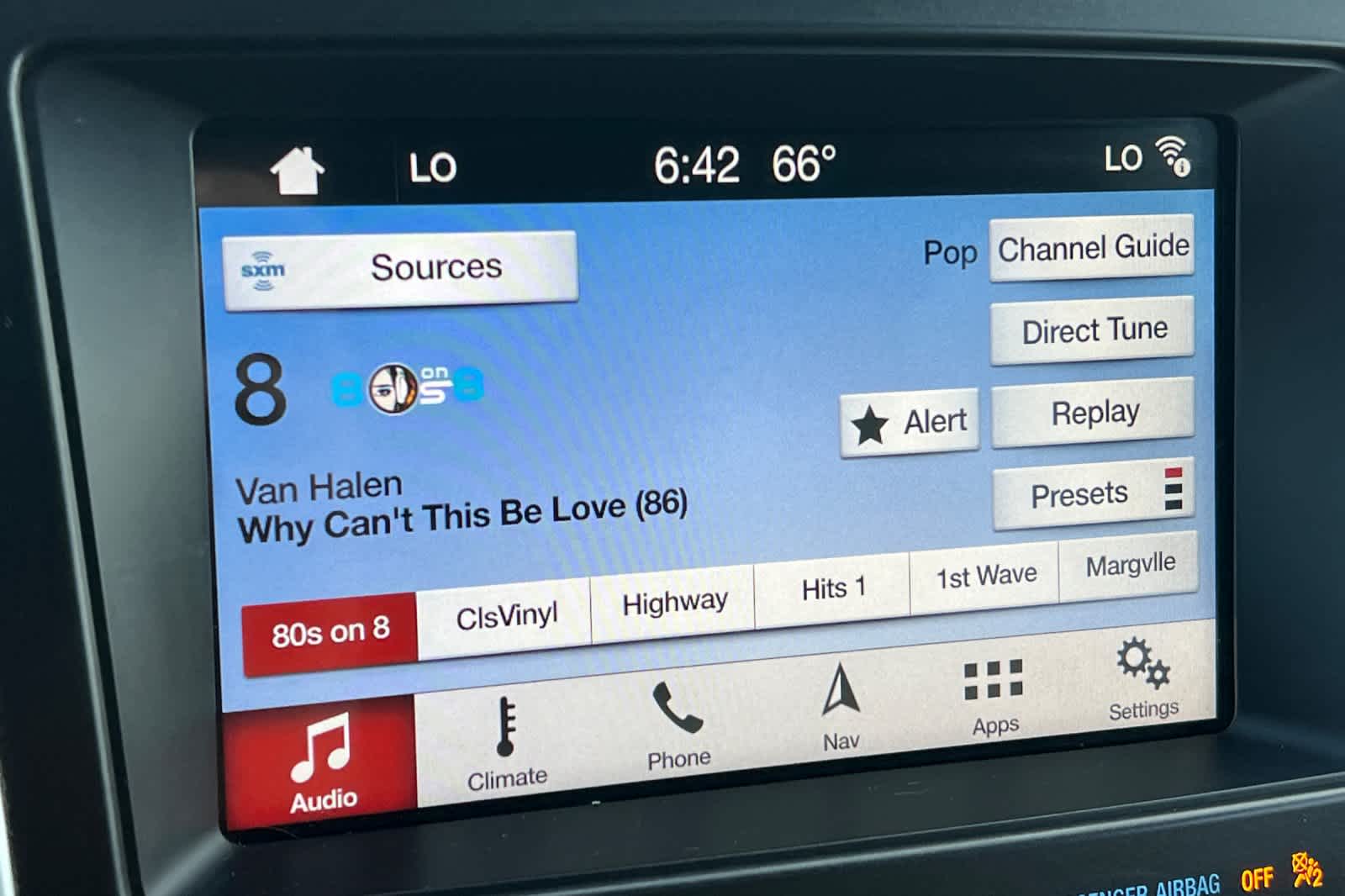 Thumbnail: 2018 Ford Explorer - 19