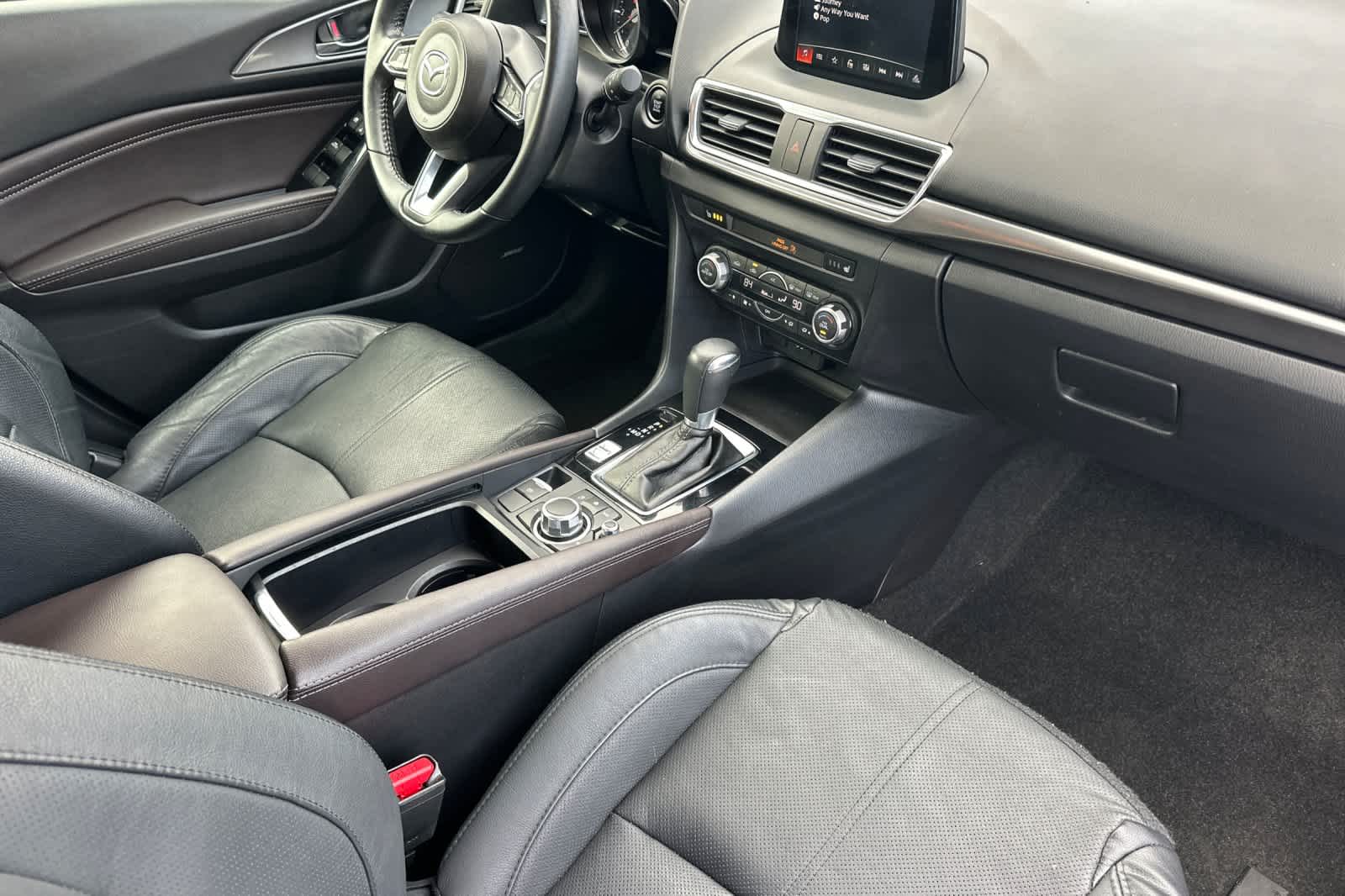 Thumbnail: 2017 Mazda Mazda3 - 15