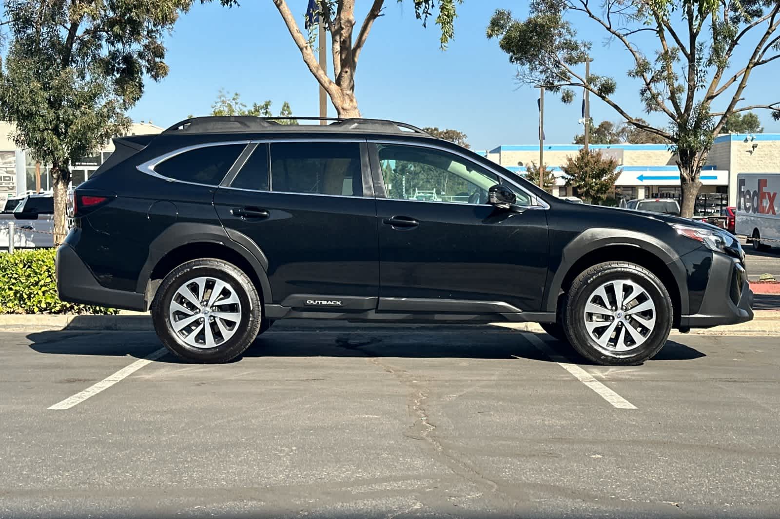 2025 Subaru Outback Premium - Photo 9