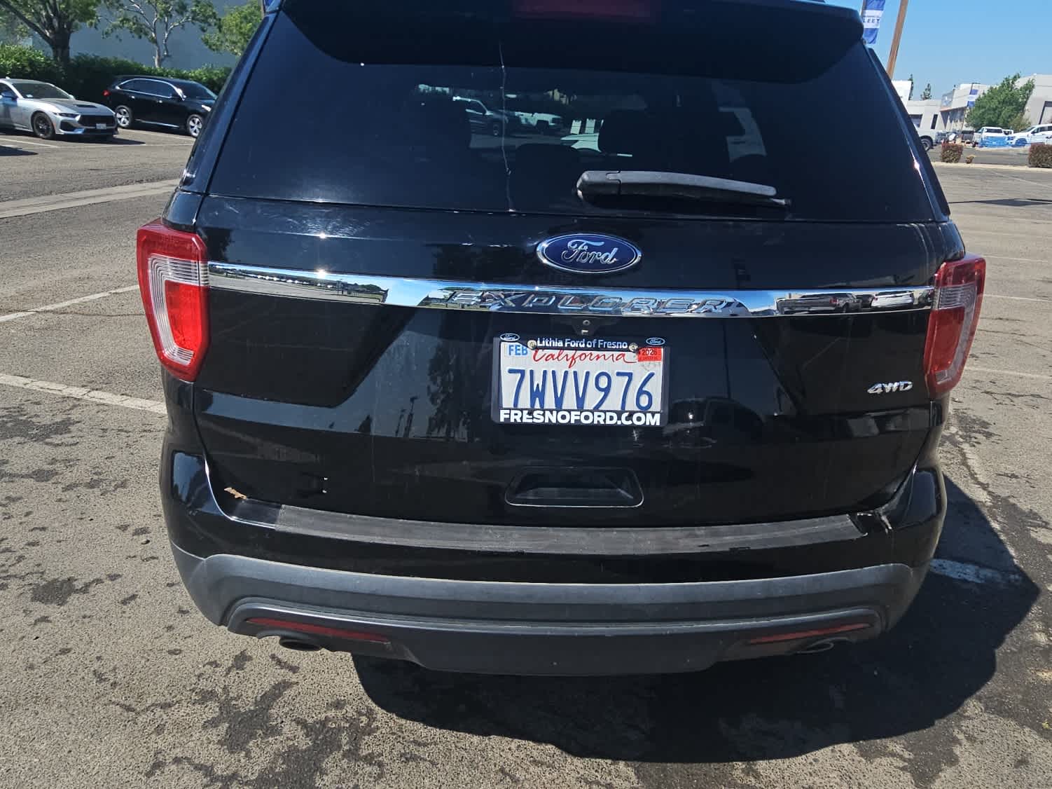 Thumbnail: 2017 Ford Explorer - 8