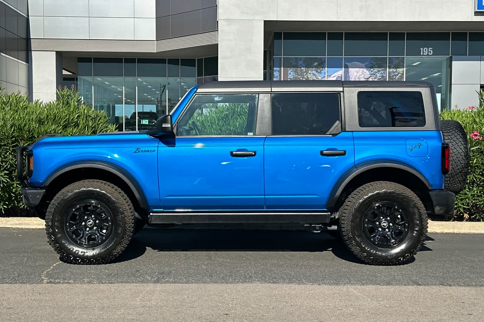 Thumbnail: 2024 Ford Bronco - 6