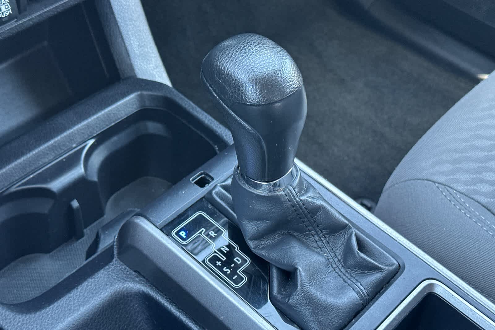 Thumbnail: 2020 Toyota Tacoma - 21