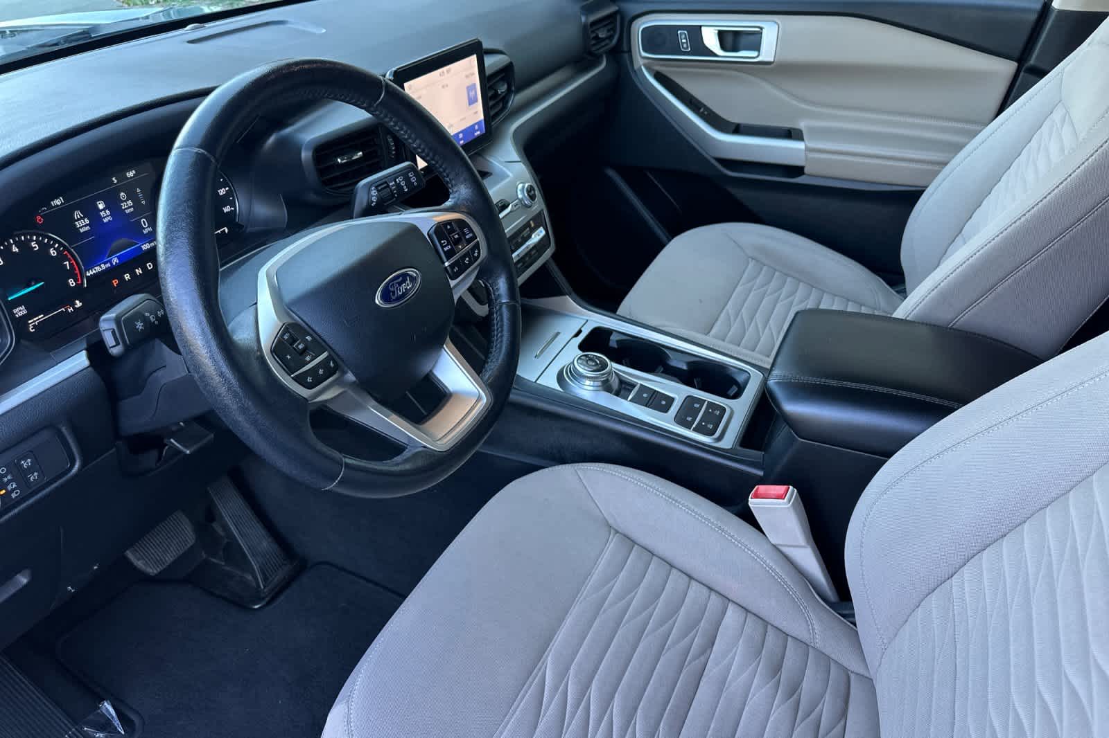 Thumbnail: 2021 Ford Explorer - 12