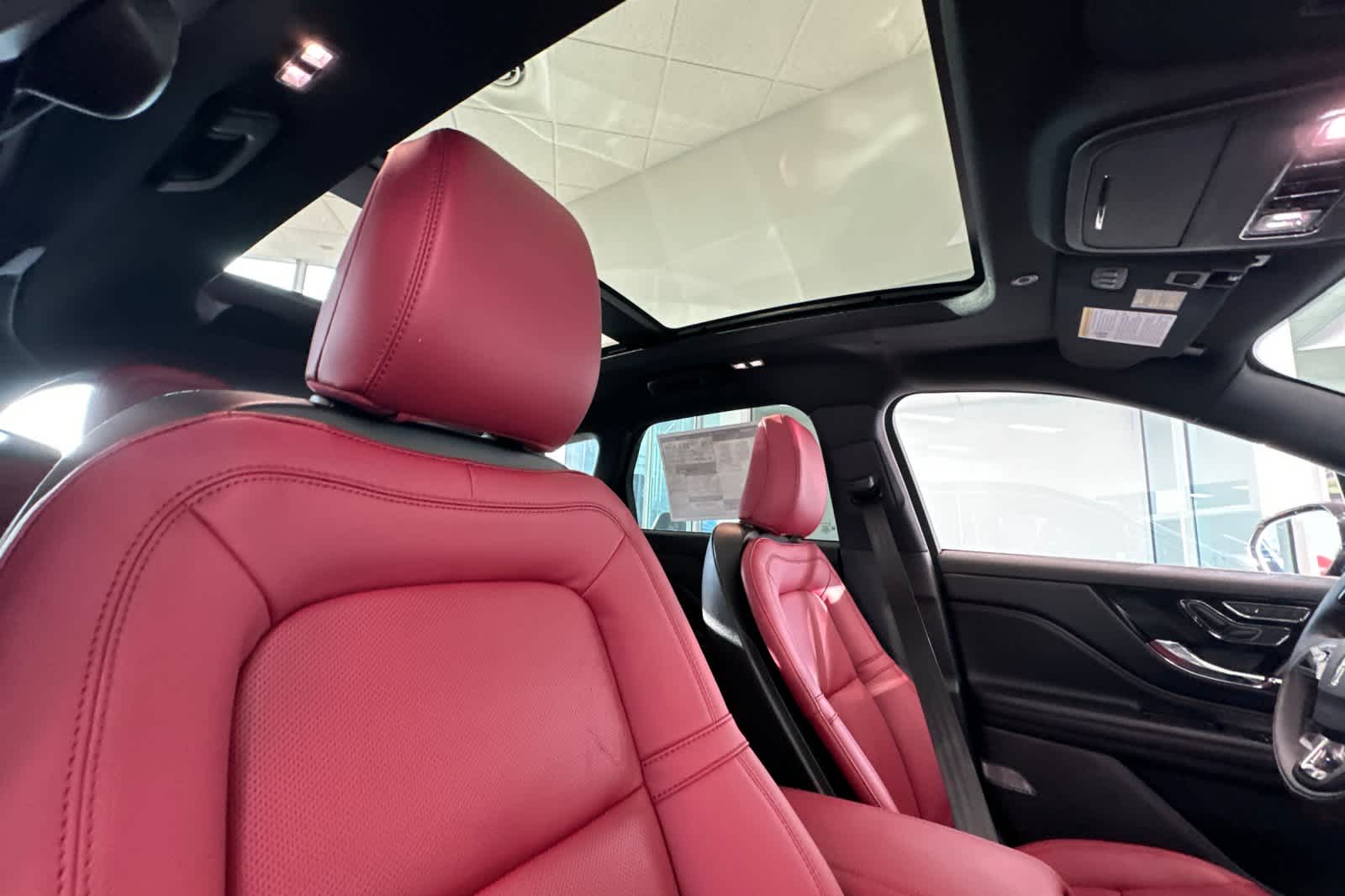 Thumbnail: 2026 Lincoln Corsair - 18