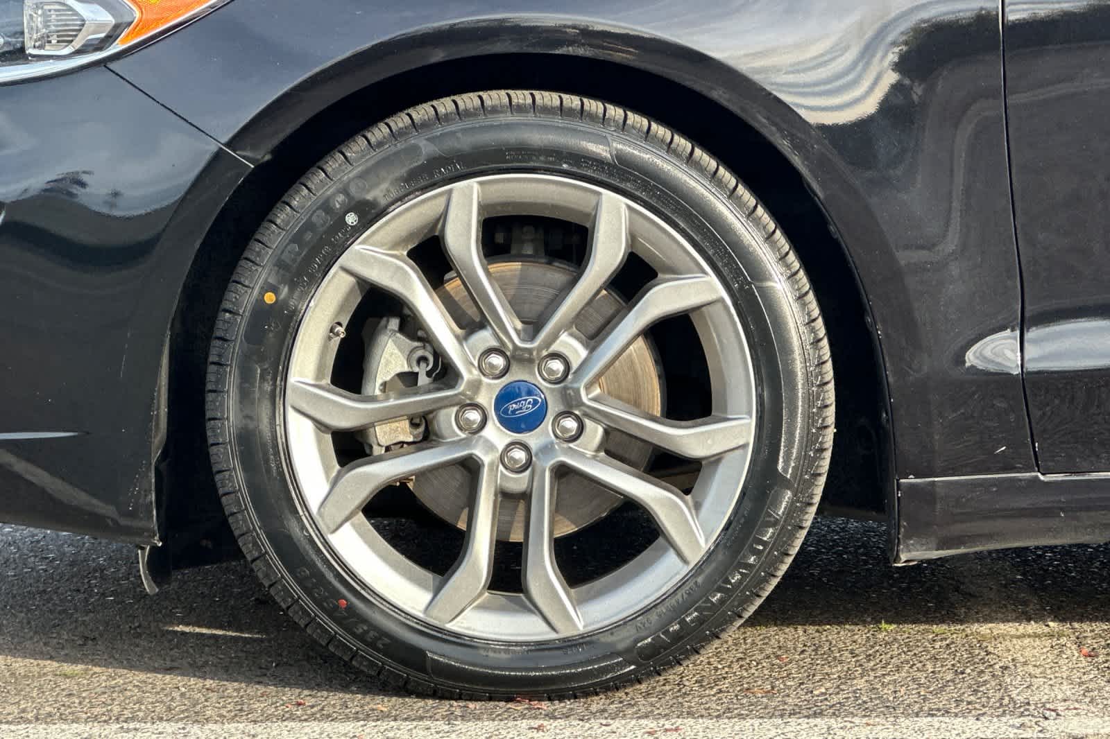 Thumbnail: 2020 Ford Fusion - 26