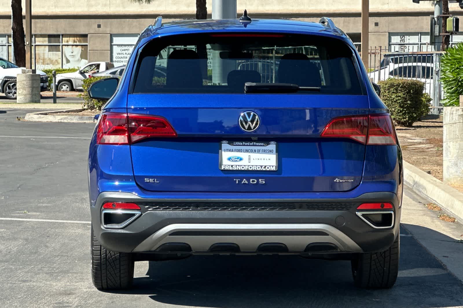 Thumbnail: 2022 Volkswagen Taos - 8