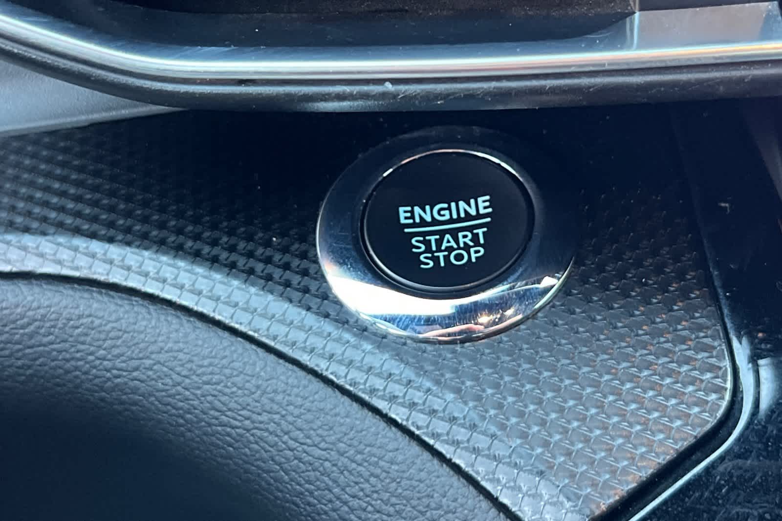 Thumbnail: 2022 Ford Explorer - 24