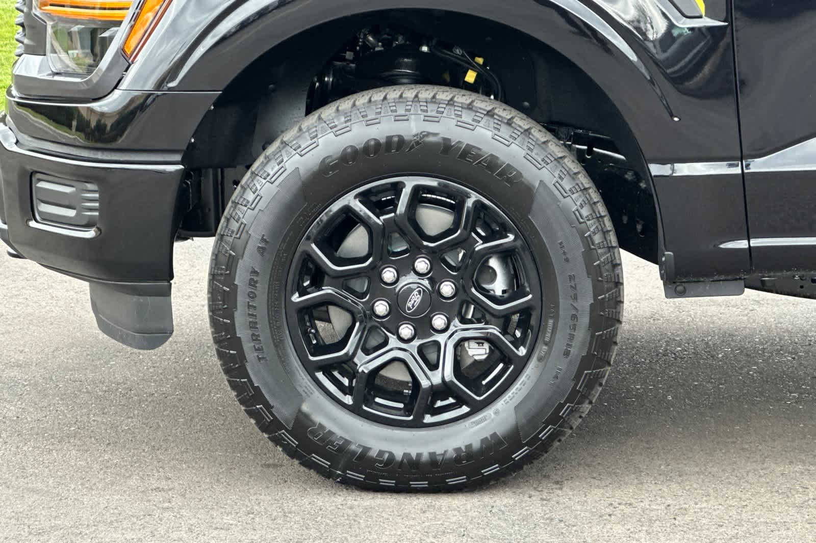 Thumbnail: 2025 Ford F-150 - 25