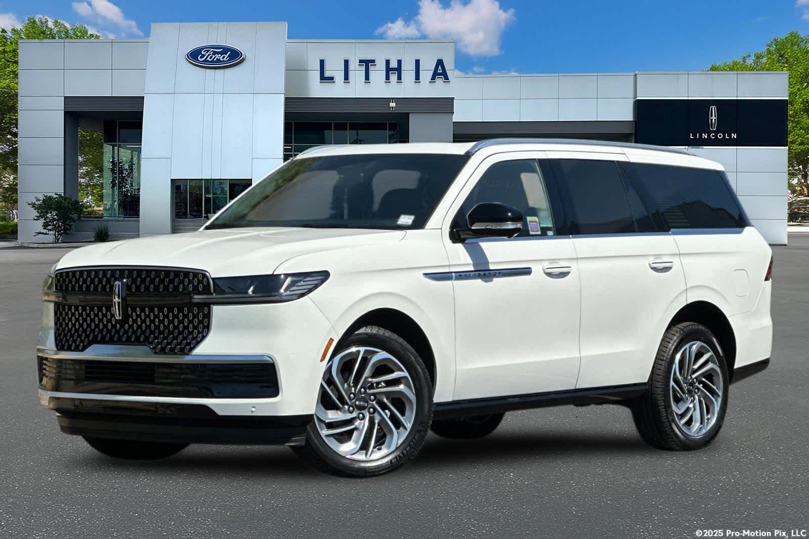 Thumbnail: 2026 Lincoln Navigator - 1