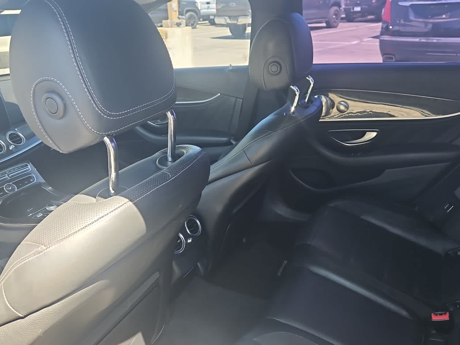 Thumbnail: 2018 Mercedes-Benz E-Class - 11