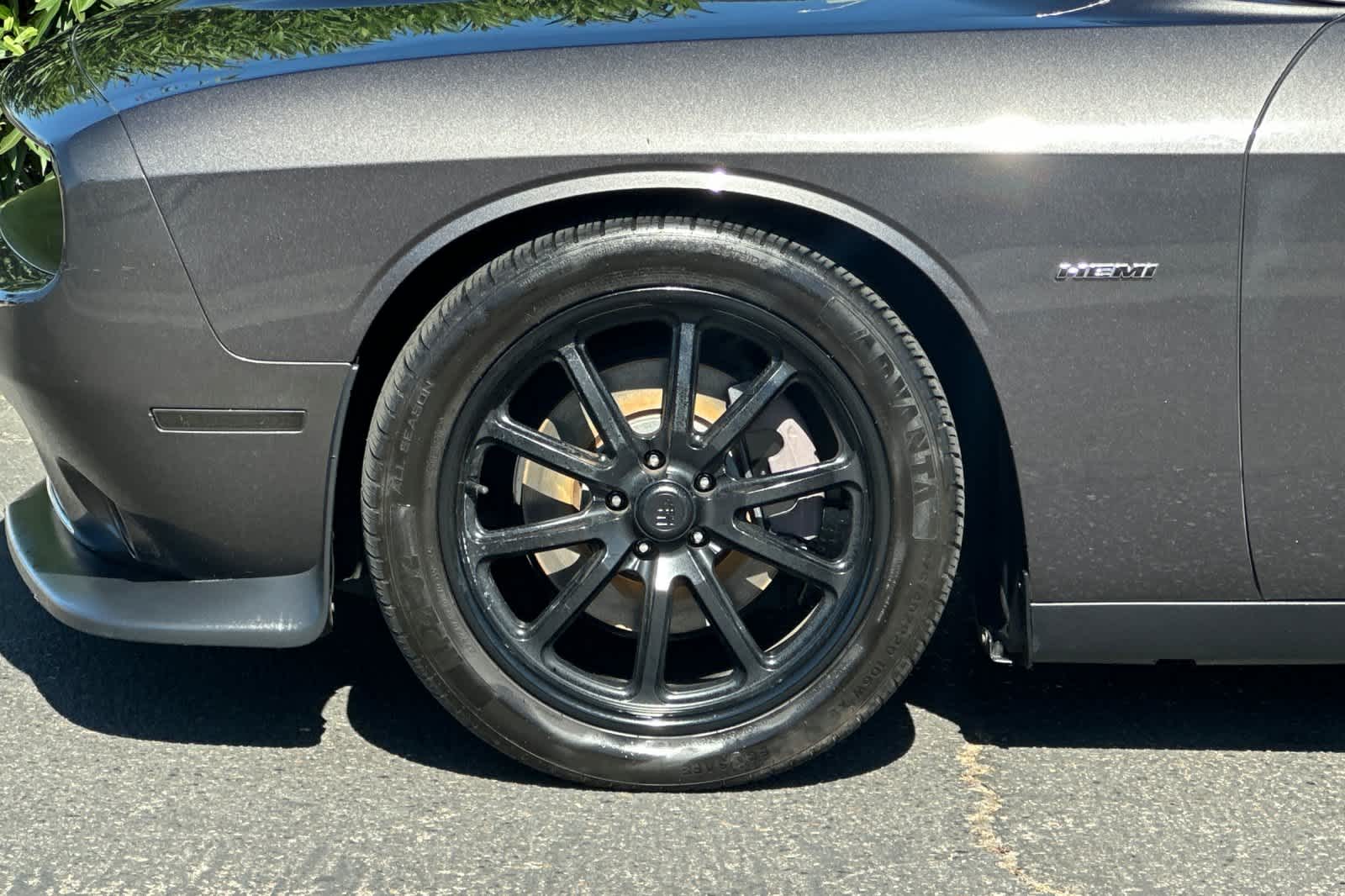 Thumbnail: 2019 Dodge Challenger - 25