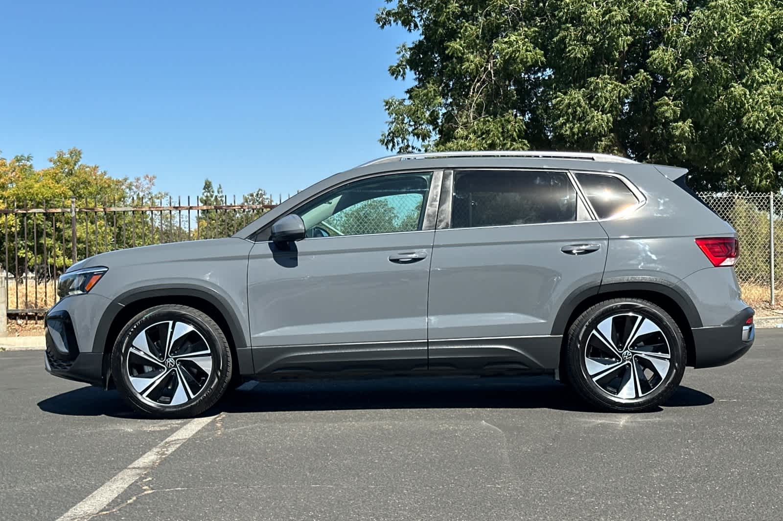 Thumbnail: 2024 Volkswagen Taos - 5