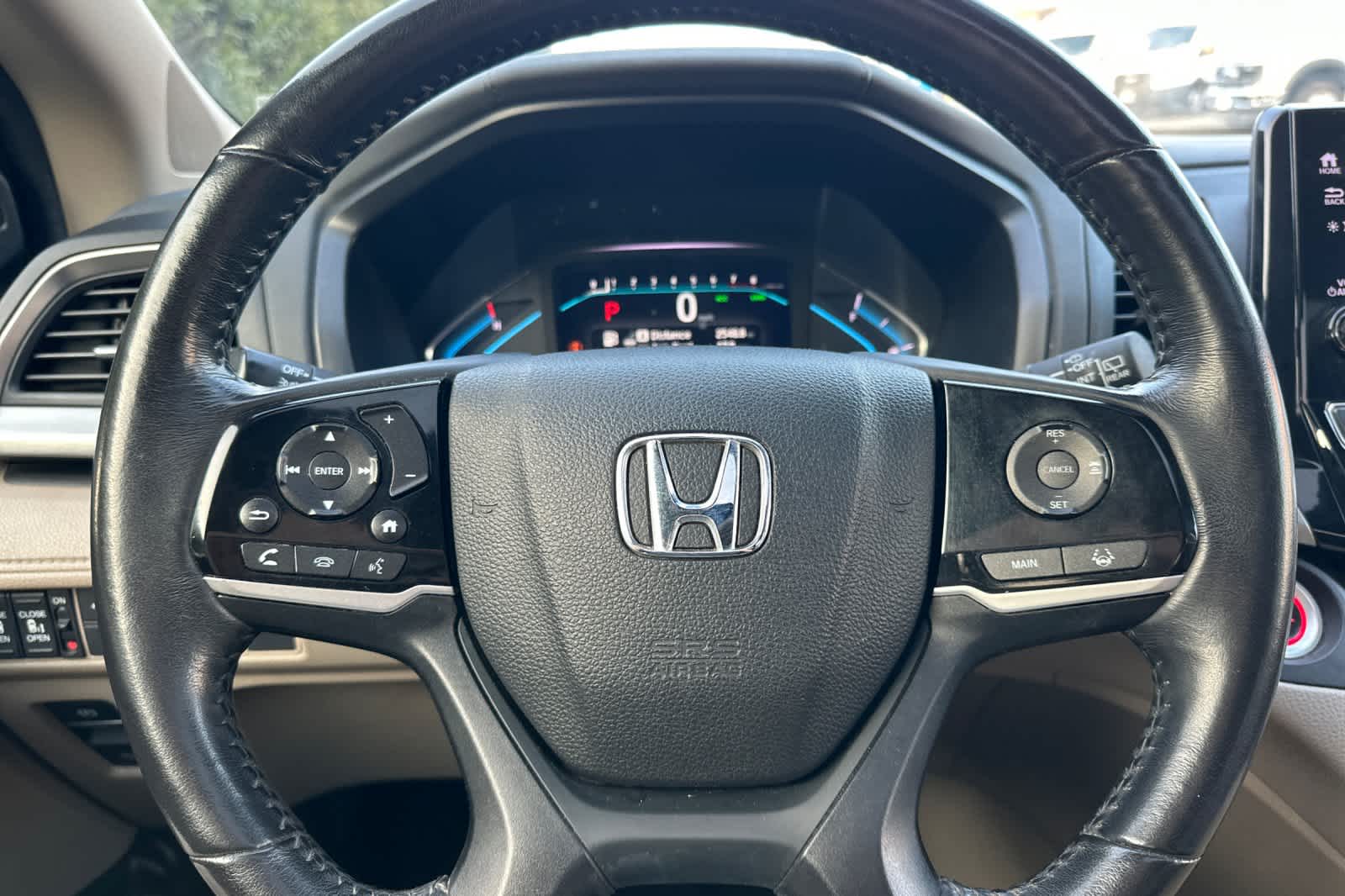 Thumbnail: 2019 Honda Odyssey - 24