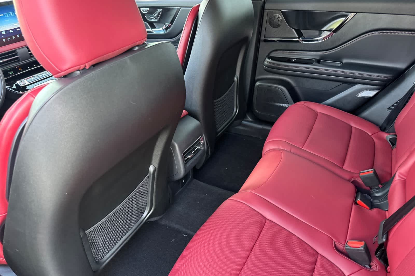 Thumbnail: 2025 Lincoln Corsair - 4