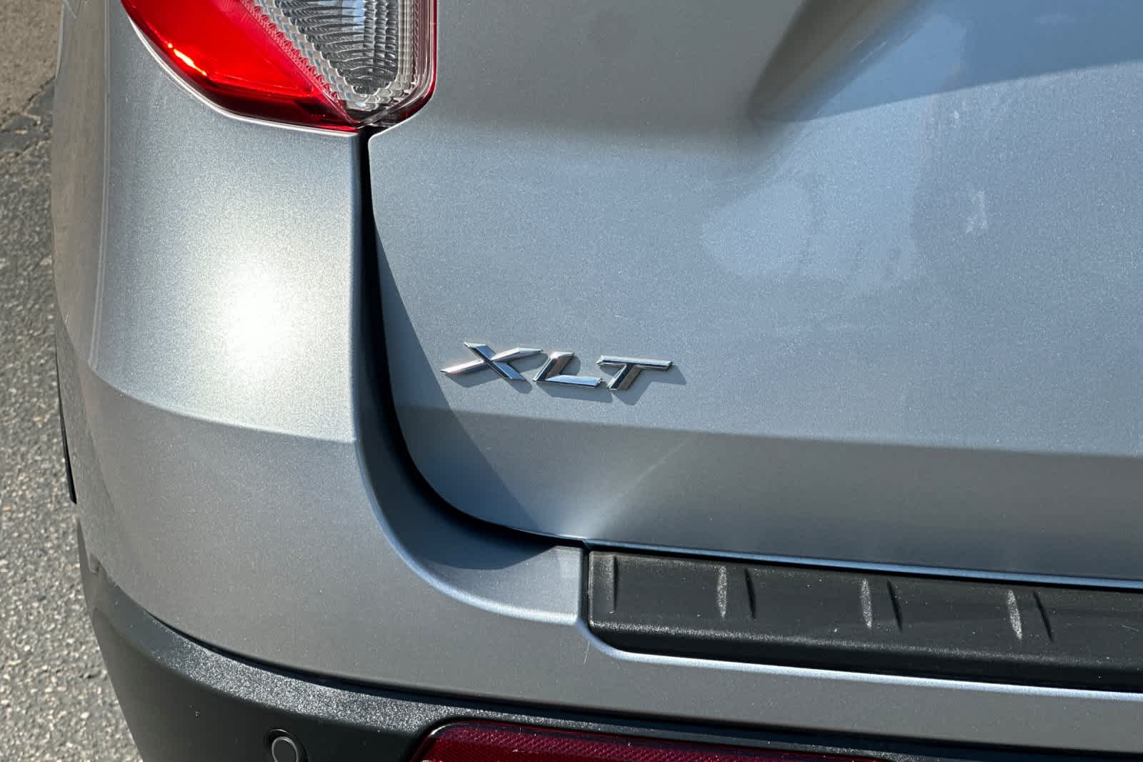 Thumbnail: 2022 Ford Explorer - 29
