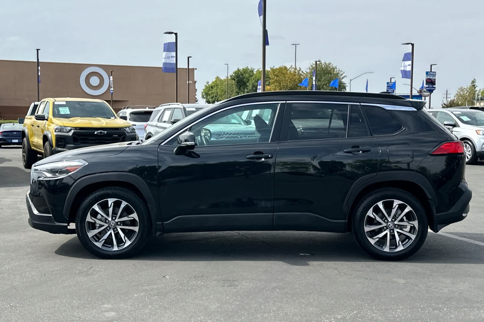 Thumbnail: 2023 Toyota Corolla Cross - 5