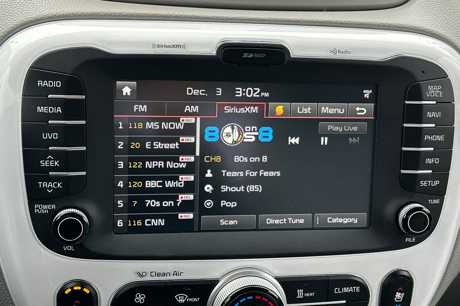 Thumbnail: 2017 Kia Soul EV - 18