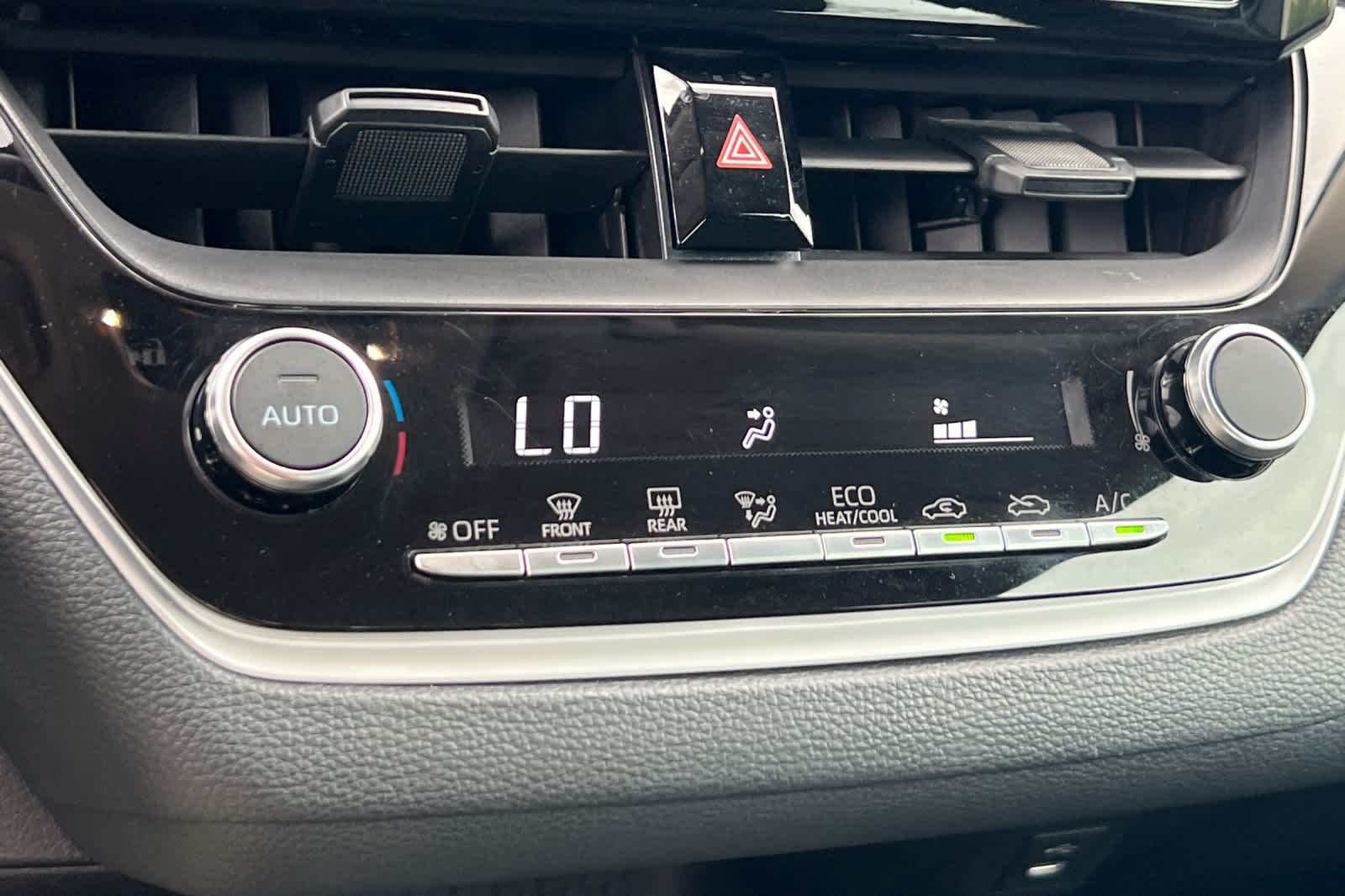 Thumbnail: 2025 Toyota Corolla - 20