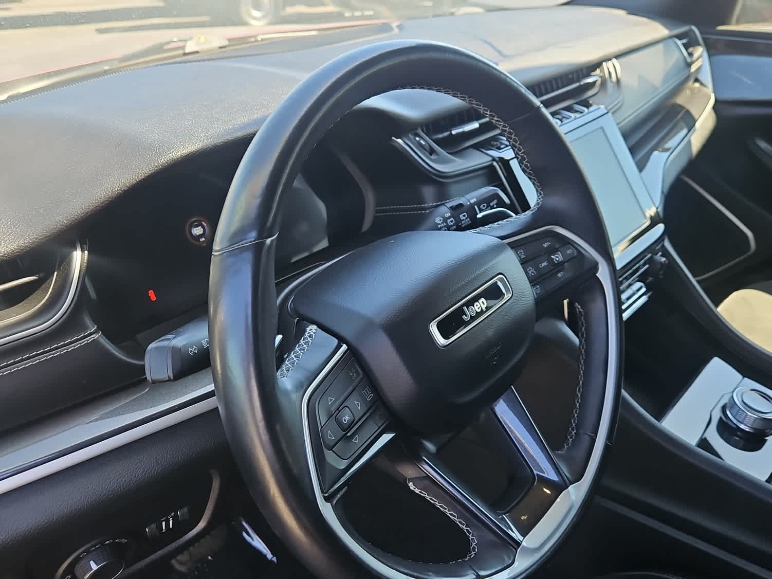 Thumbnail: 2021 Jeep Grand Cherokee L - 2