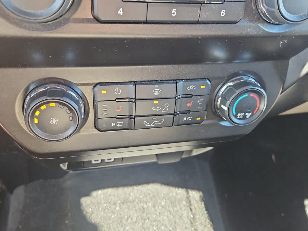 Thumbnail: 2019 Ford F-150 - 16