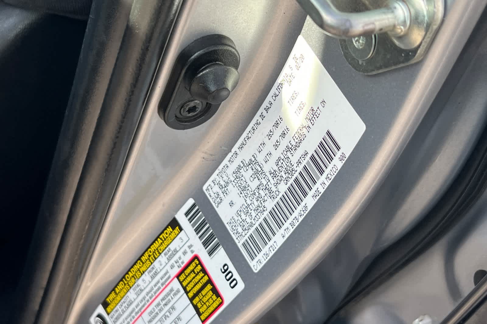 Thumbnail: 2020 Toyota Tacoma - 27