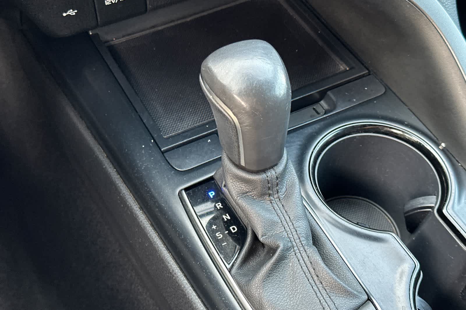 Thumbnail: 2020 Toyota Camry - 20