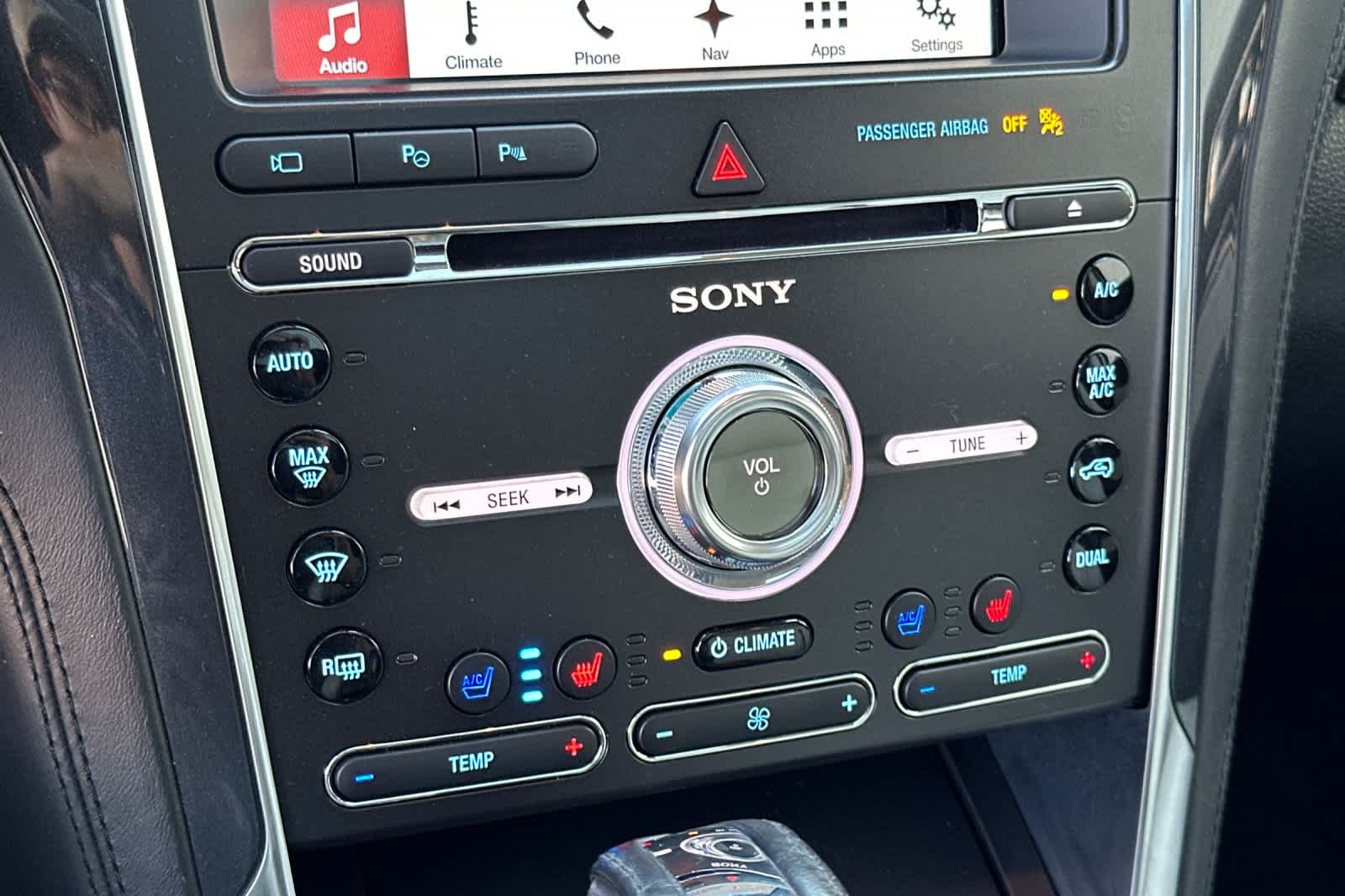 Thumbnail: 2017 Ford Explorer - 22