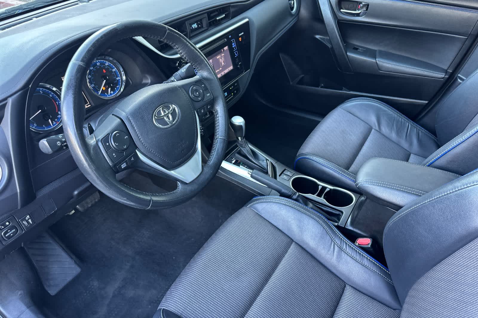 Thumbnail: 2017 Toyota Corolla - 11