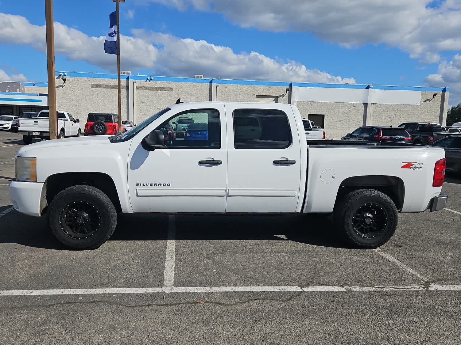 Thumbnail: 2011 Chevrolet Silverado 1500 - 5