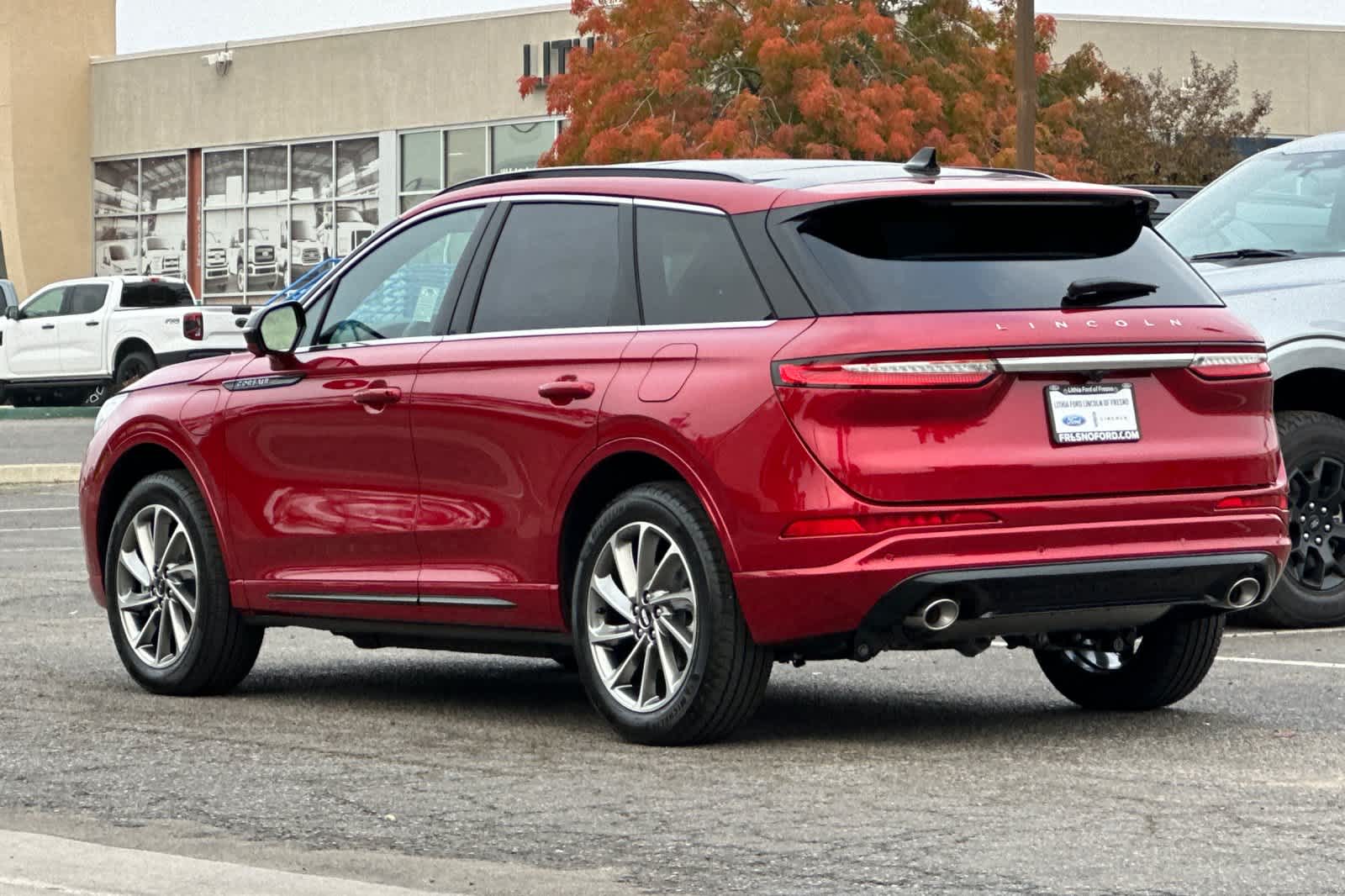 Thumbnail: 2026 Lincoln Corsair - 6