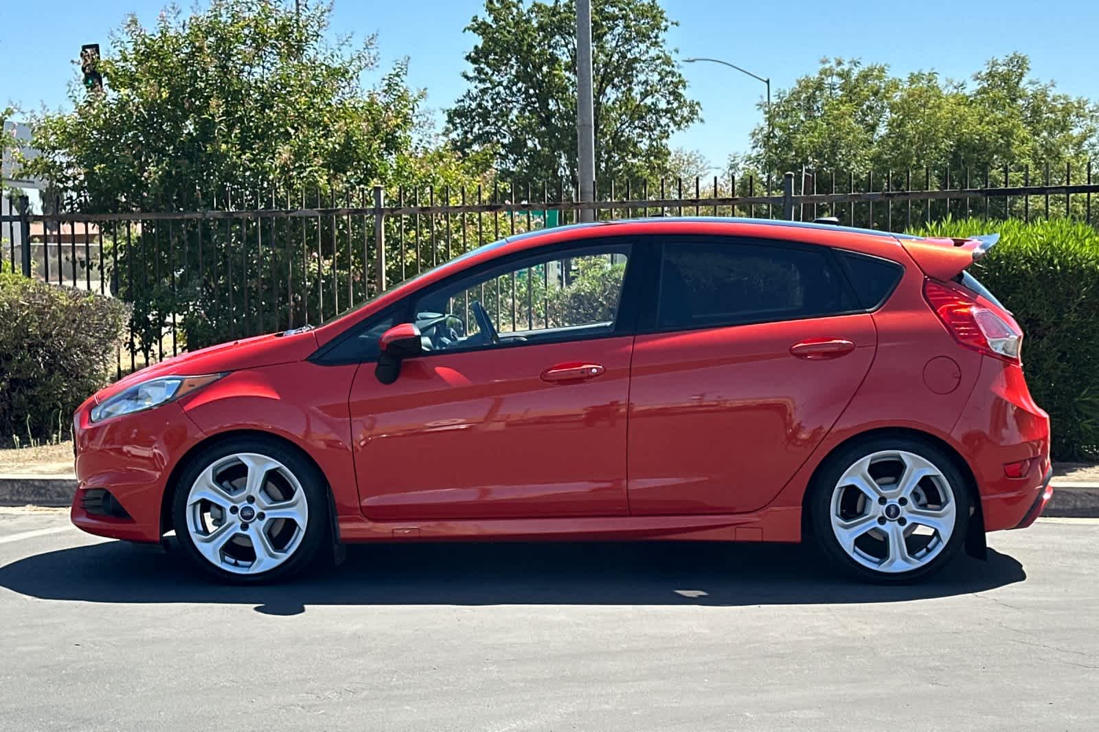 Thumbnail: 2014 Ford Fiesta - 5