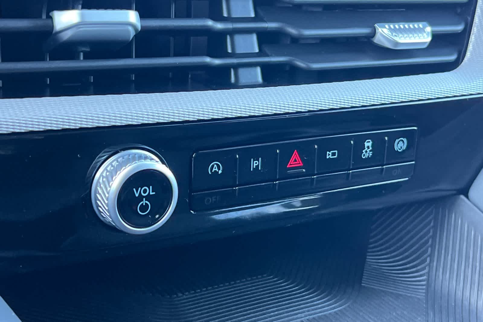 Thumbnail: 2025 Ford Explorer - 22