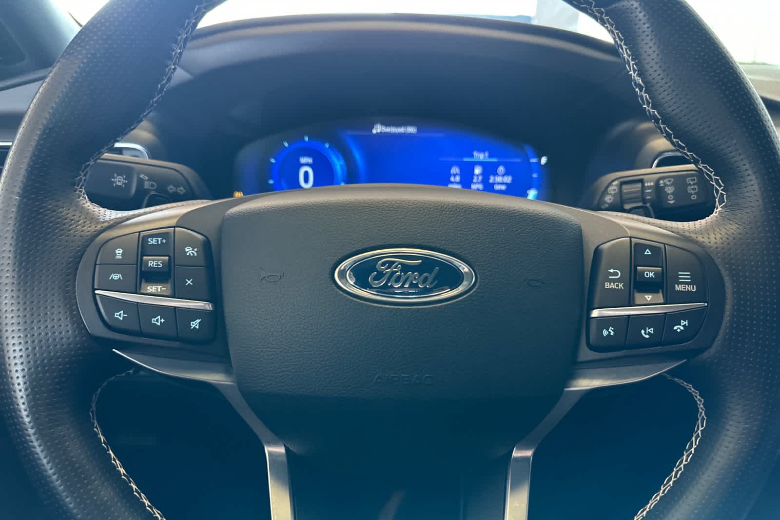 2020 Ford Explorer ST 22