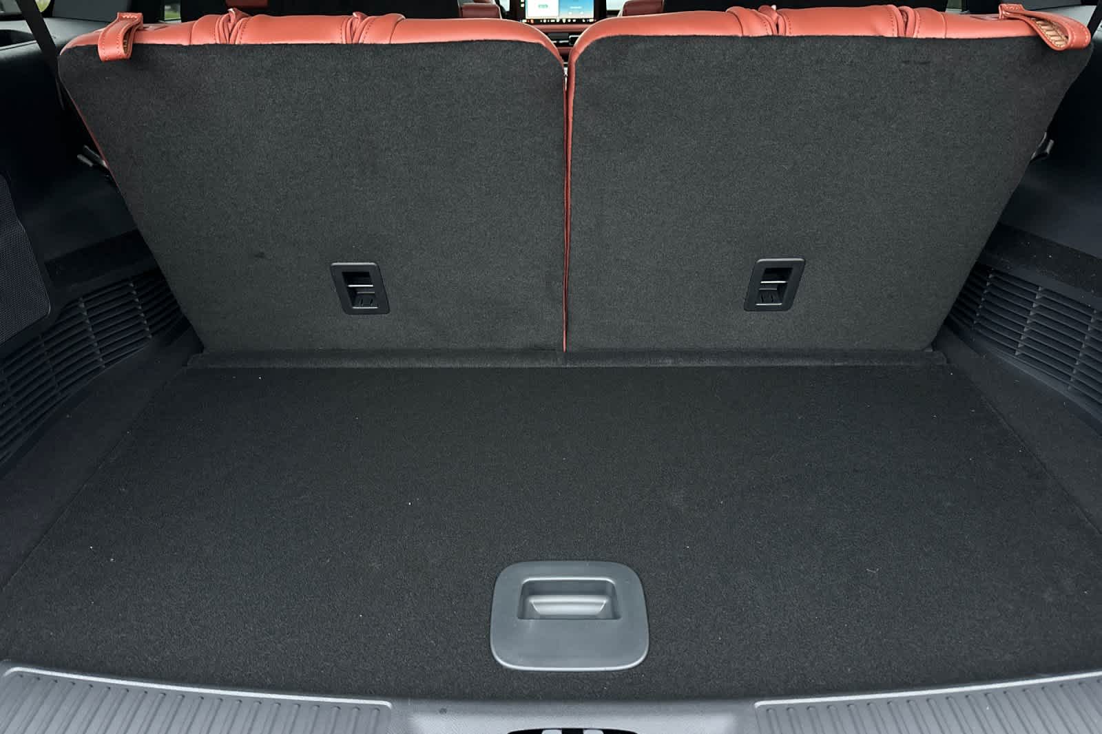 Thumbnail: 2026 Lincoln Aviator - 17