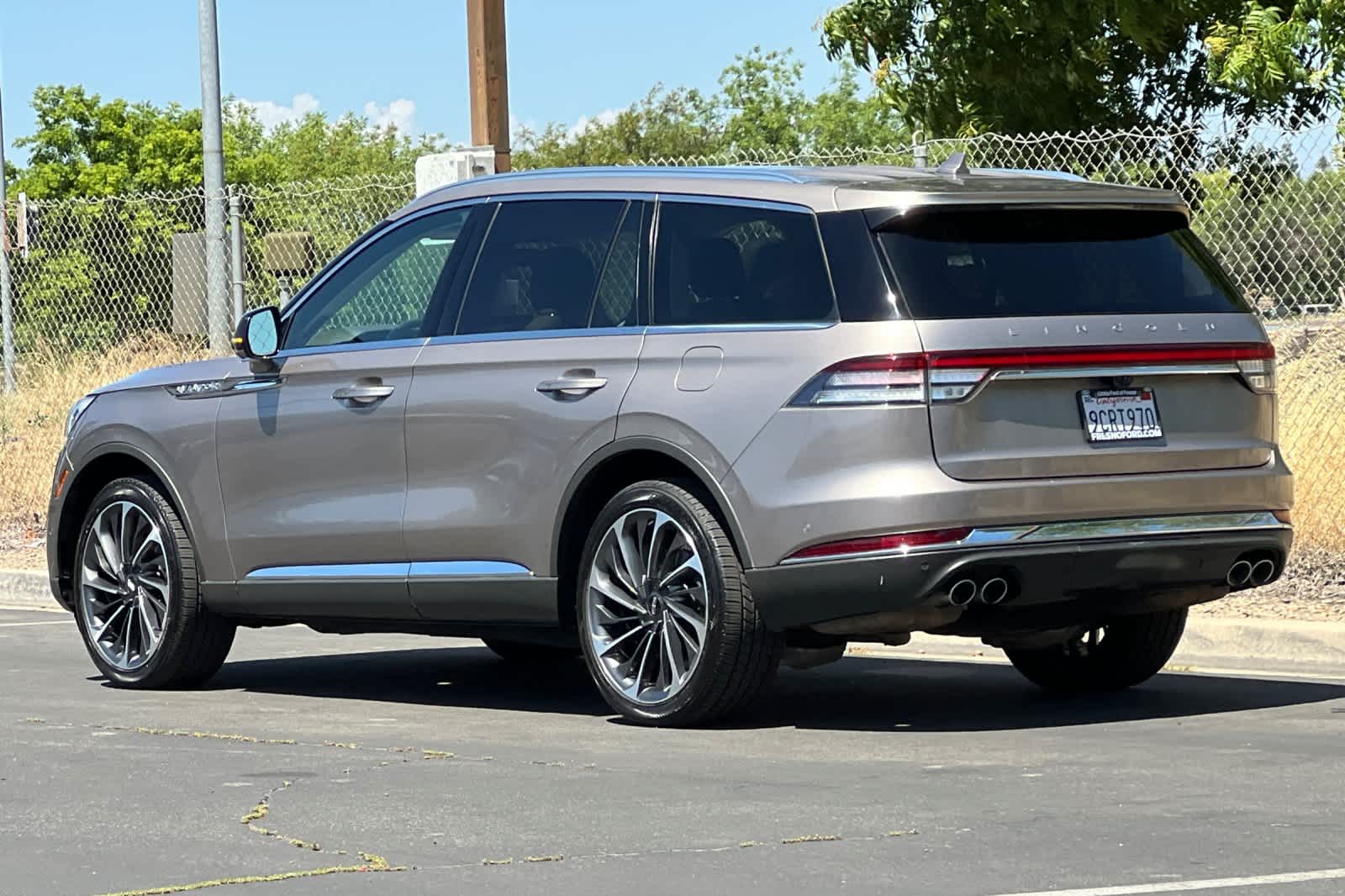 Thumbnail: 2020 Lincoln Aviator - 7