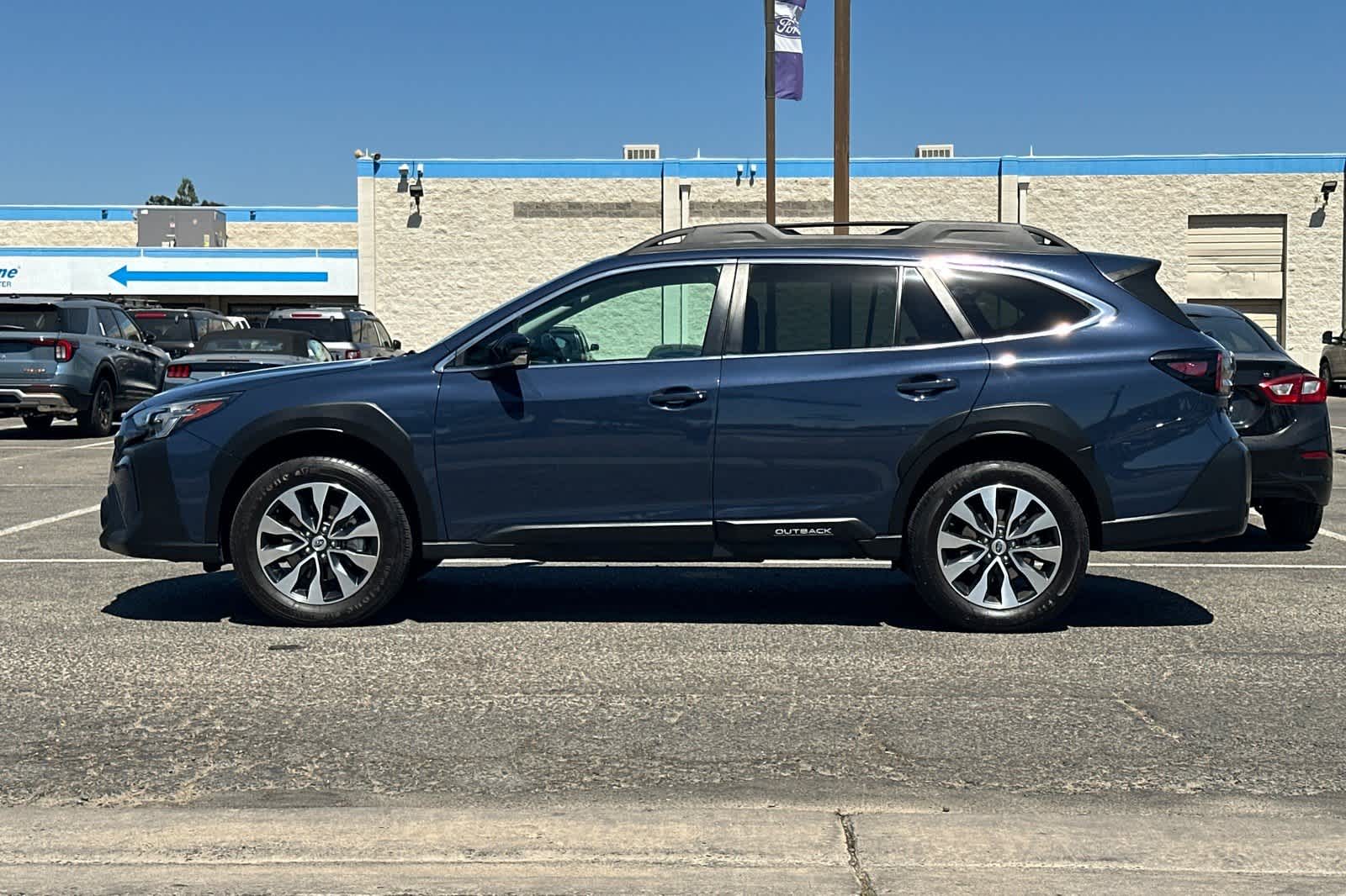 Thumbnail: 2023 Subaru Outback - 4