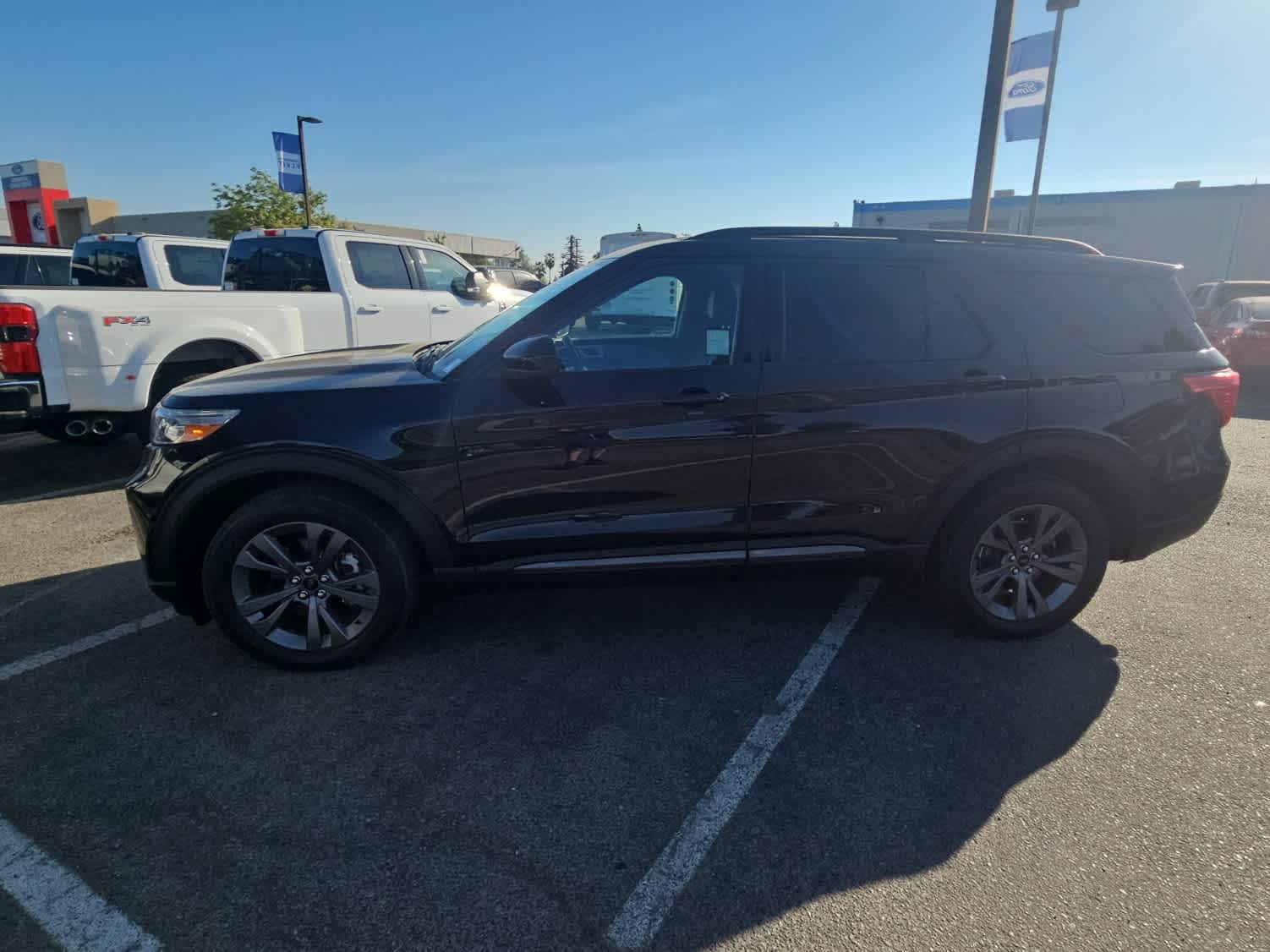 Thumbnail: 2022 Ford Explorer - 5