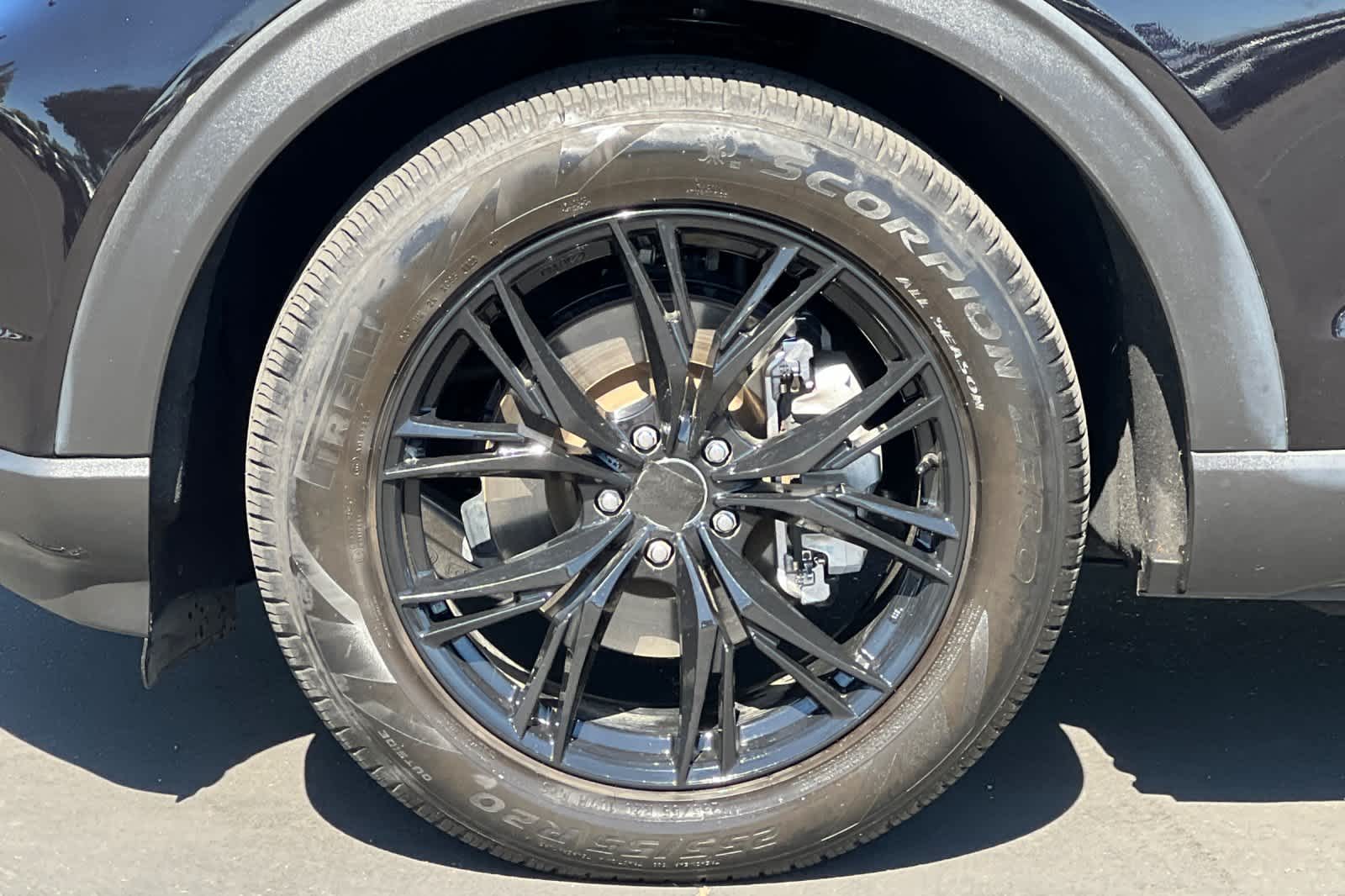 Thumbnail: 2020 Ford Explorer - 28
