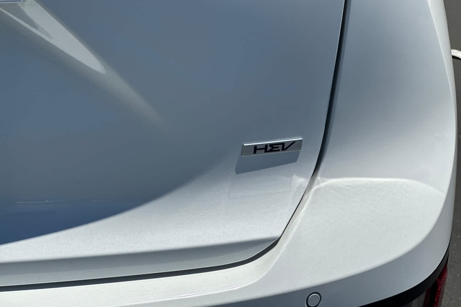 Thumbnail: 2024 Kia Niro - 25