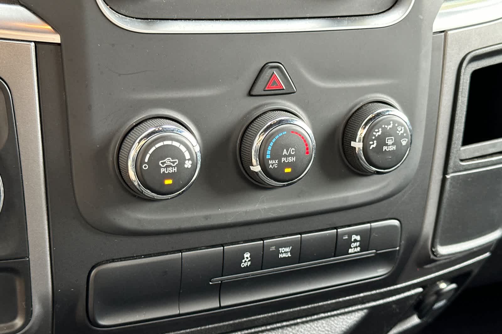 Thumbnail: 2024 RAM 1500 Classic - 20