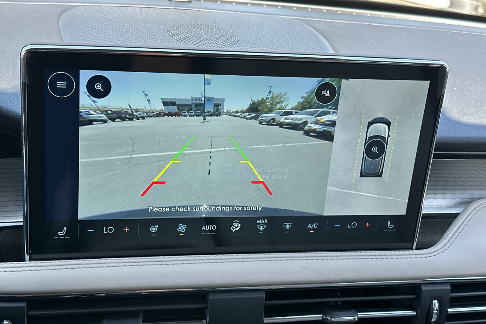 Thumbnail: 2025 Lincoln Corsair - 21